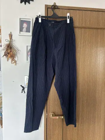 파드칼레 네이비 스트라이프 캐주얼 팬츠
