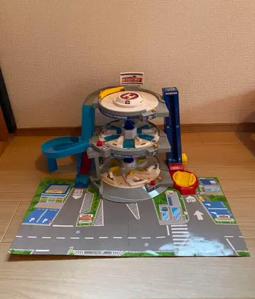 토미카 빙글빙글 슈트 DX 파킹 토미카 월드