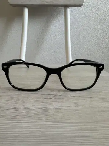 Ray-Ban 블랙 프레임 안경 케이스 포함