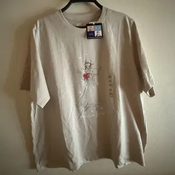 UNIQLO 천사는 아무것도 아니야 T셔츠