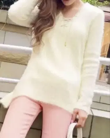 새상품급 Rady 레이스업 재기 니트탑