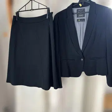 Reflect 블랙 스커트 수트 11호