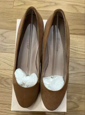 질스튜어트 펌프스 24cm