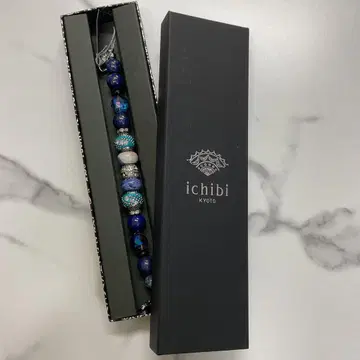 새상품 겉옷 끈 비즈 마그넷 겉옷 끈
