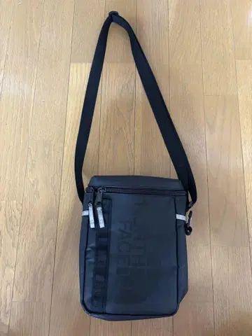 더 노스페이스 숄더백 BC퓨즈박스 파우치 블랙