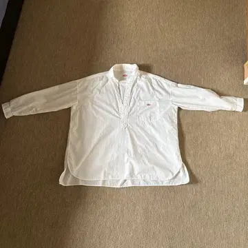 화이트 긴팔 풀오버 셔츠! 소재 면