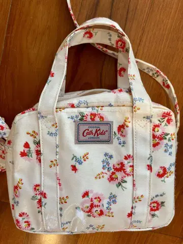 Cath Kidston 플라워 프린트 핸드백