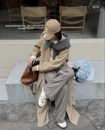 2025SS Eaphi 비대칭 케이프 트렌치 코트