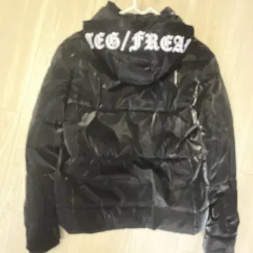 RTGS 블랙 다운 자켓 후드 부착