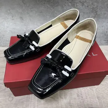 REGAL 에나멜 펌프스 로퍼 24.5cm 블랙