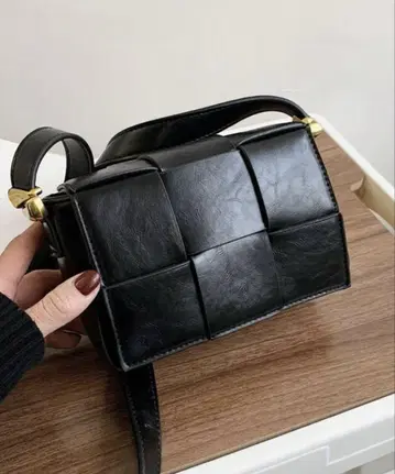 가죽 미니 숄더백
