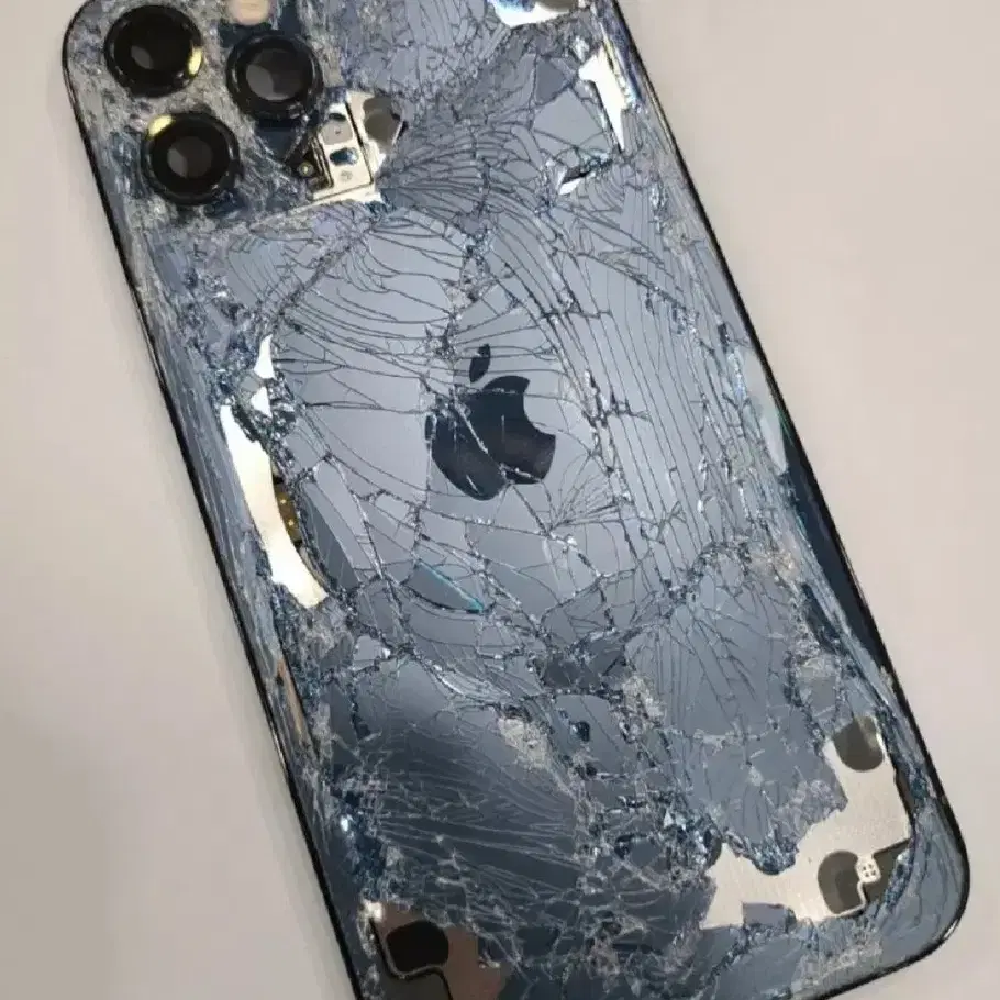 Used phone purchase, broken phone purchase, iPhone purchase, broken phone, damaged phone, water-damaged phone, parts phone