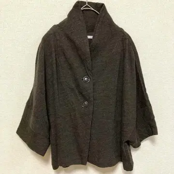 MERVEILLE H. 칠부 소매 판초 가디건 다크 브라운