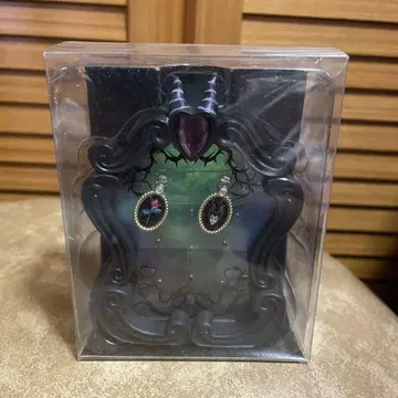 새상품 디즈니 빌런즈 말레피센트 귀걸이 스탠드 & 귀걸이 세트