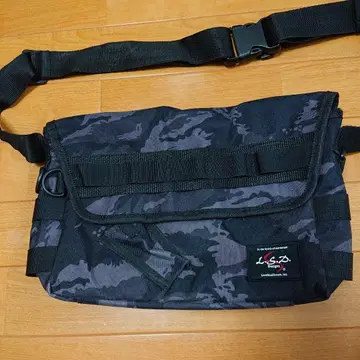 L.S.D. Designs 카모플라쥬 숄더백