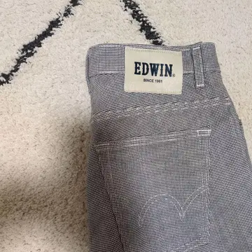 EDWIN 체크 무늬 스트레이트 데님