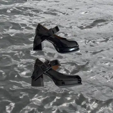 platform heel pumps