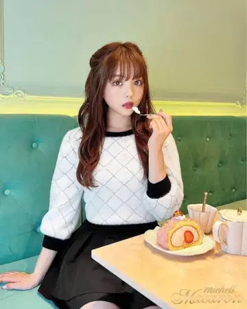 미셸 마카롱 퀼팅 샤기 상의