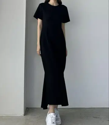 [ Louere ] 스트레치 컷 머메이드 원피스