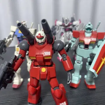 HG 1/144 짐, 건담 조립 완료 정크제품 4체 세트입니다.
