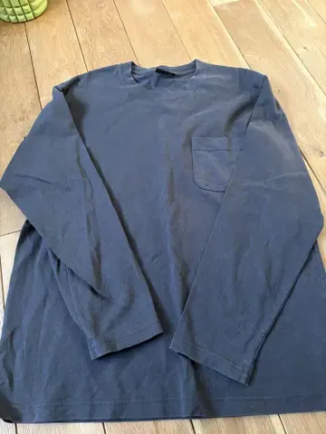 THE NORTH FACE 다크 그레이 긴팔 티셔츠