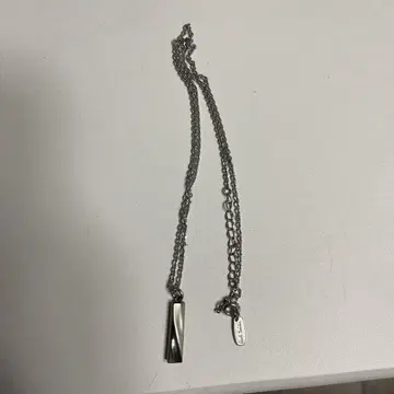 폴스미스 트위스트 목걸이 트위스트 비틀림