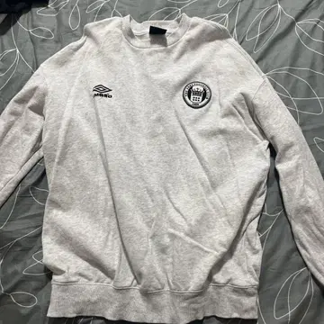UMBRO 그레이 크루넥 맨투맨