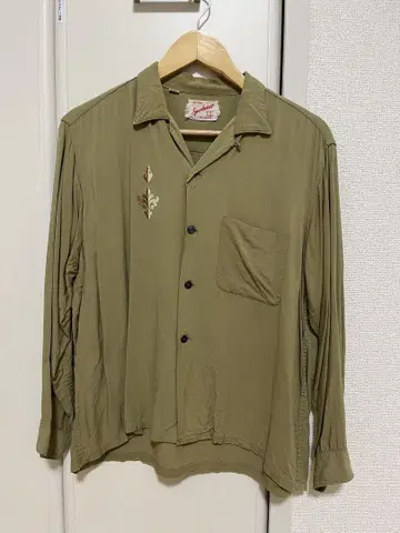 Sportwear 올리브 그린 긴팔 셔츠 레이온 구제 의류