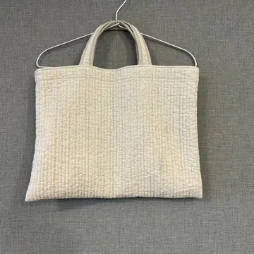 비오는날 피아노 카페 베이지
