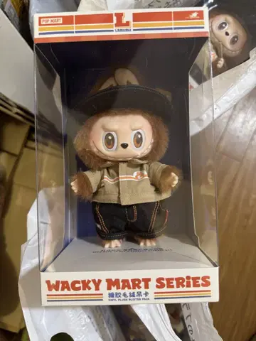 THE MONSTERS Wacky Mart 시리즈 봉제 인형 점원 라브브
