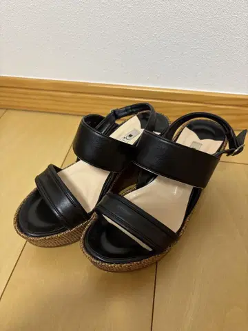 DIANA 가죽 샌들 웨지솔 백 앵클 S 사이즈