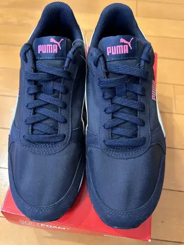 PUMA 네이비 스니커즈 SOFTFOAM+