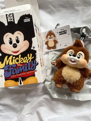 POPMART 팝마트 미키 패밀리 칩