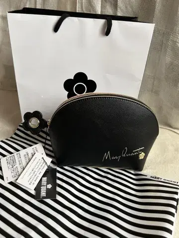 마리콴트 파우치 새상품 미사용품