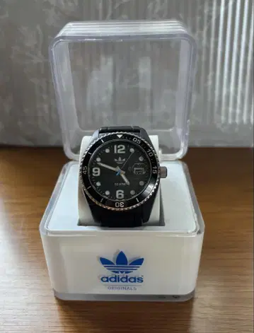 adidas 손목시계 10 ATM 방수 블랙