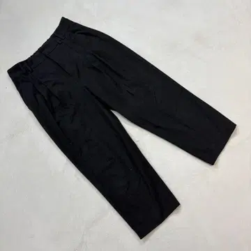 고품질 ZARA 슬랙스 턱 심플 깔끔한 오피스 블랙 XS