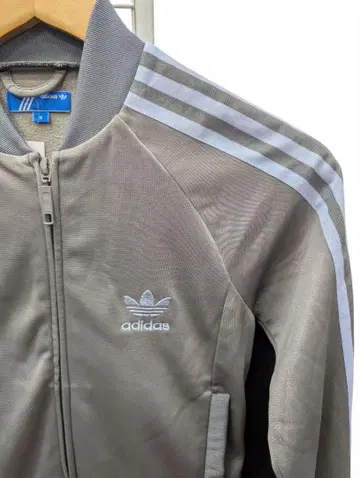 adidas 그레이 스트라이프 저지 트레포일 트랙 자켓
