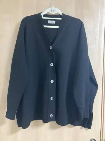 이에나 오버 사이즈 블랙 가디건