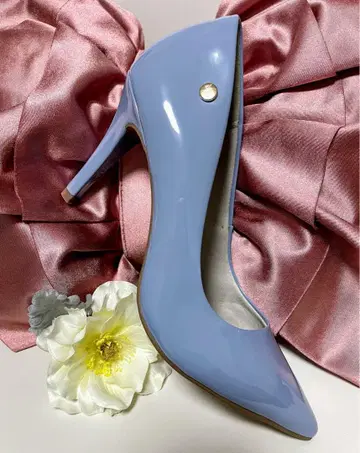 슬림 레그 효과 블루 에나멜 펌프스 25cm