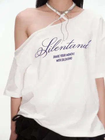 ANDWANG silent(and)graphic over tee 화이트