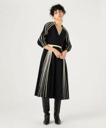 BODICE STUDIO 2023 클래식 V넥 드레스 XS 원피스