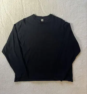 LE / 엘이텐지크 크루넥 롱 슬리브 WIDE 블랙