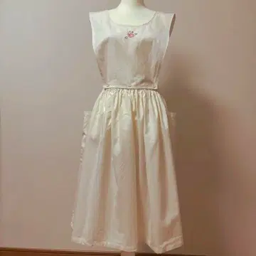 새상품 새상품급 파미리아 아이보리 에이프런 드레스 룸웨어 홀마크