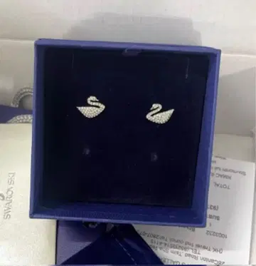 Swarovski 백조 디자인 귀걸이