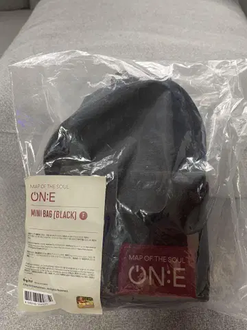 MAP OF THE SOUL: ONE MINI BAG (BLACK)