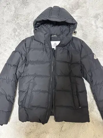 피레넥스 다크 그레이 후드 부착 다운 자켓