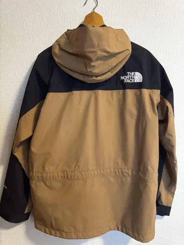 THE NORTH FACE 마운틴 라이트 자켓 유틸리티 브라운