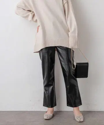 natural couture 인조 가죽 사이드 슬릿 팬츠