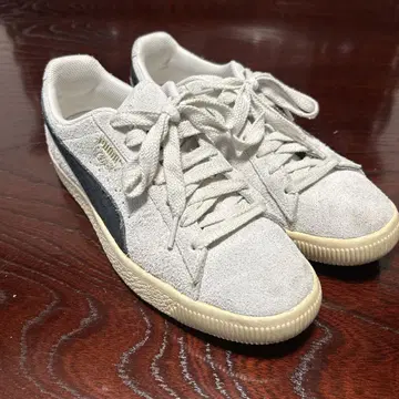 Puma 스웨이드 그레이 블랙 스니커즈