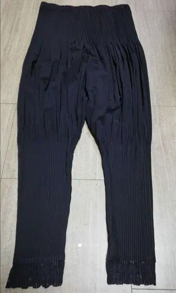 벨츄베리 레깅스로 보이는 편안한 오리지널 팬츠 새상품급